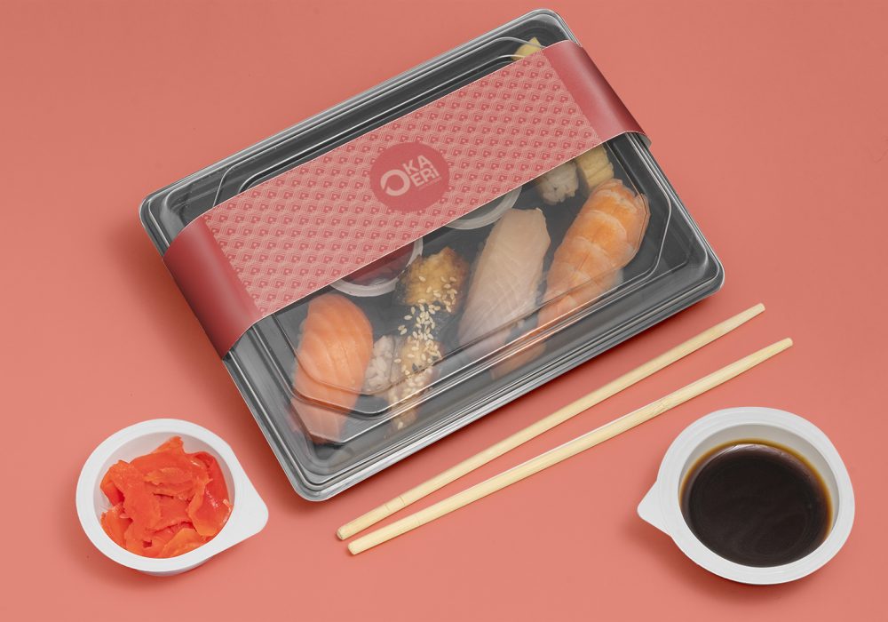 Packaging sushi